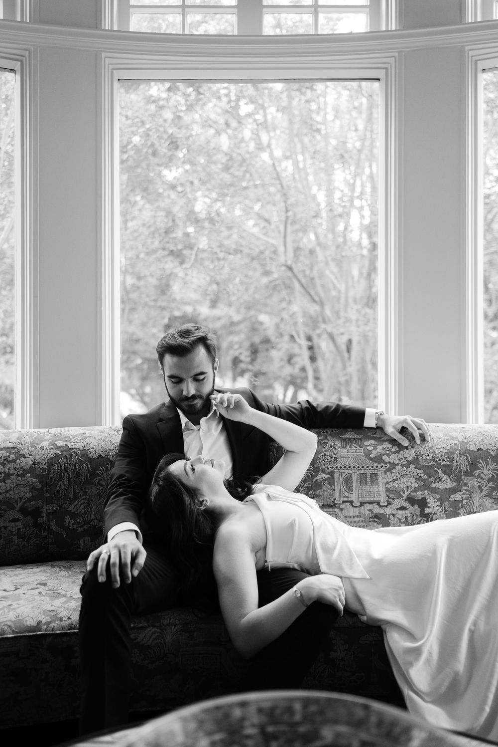 Aldredge House engagement photography in Dallas Texas.