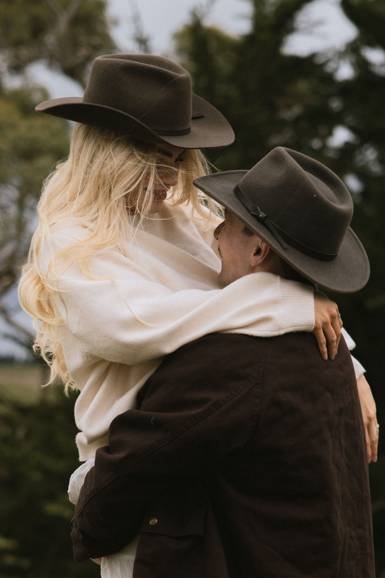 Country couple photoshoot, western couples photography, cowboy and cowgirl, rustic romance, country love story, golden hour, Melbourne.