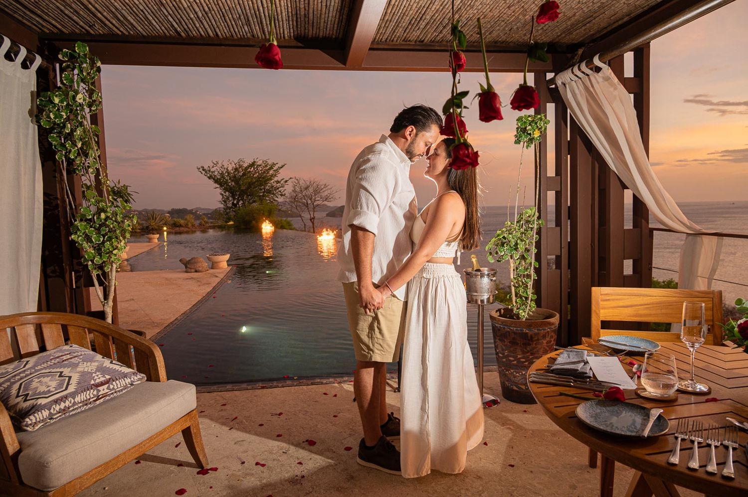 Romantic beach luxury proposal in Playa Flamingo