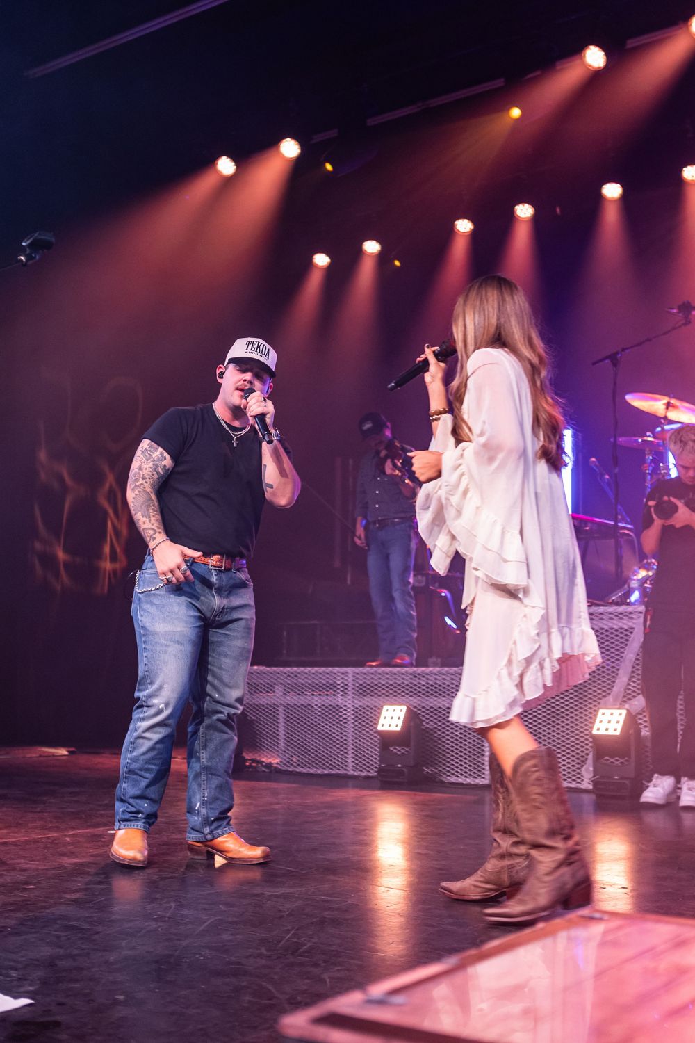 Lauren Watkins and Kameron Marlowe performing live at Marquee Theatre in Phoenix, AZ – Concert Photography by Kaeden Indelicato