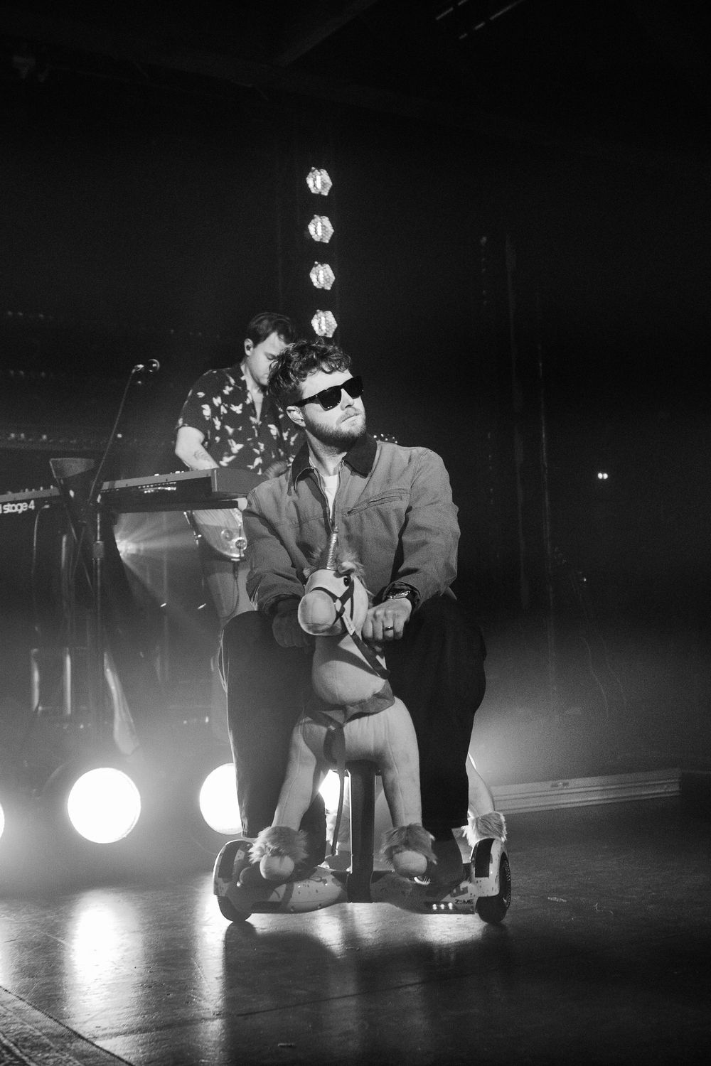 Alex Warren performing live at Showbox Sodo in Seattle, WA – Concert Photography by Kaeden Indelicato