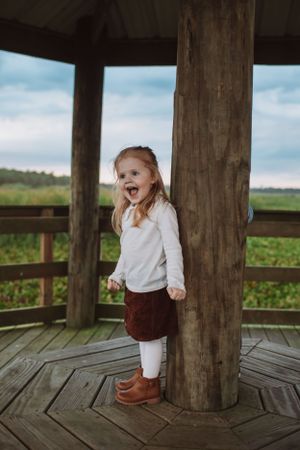 Family portrait session in Southeast Texas with natural outdoor lighting
