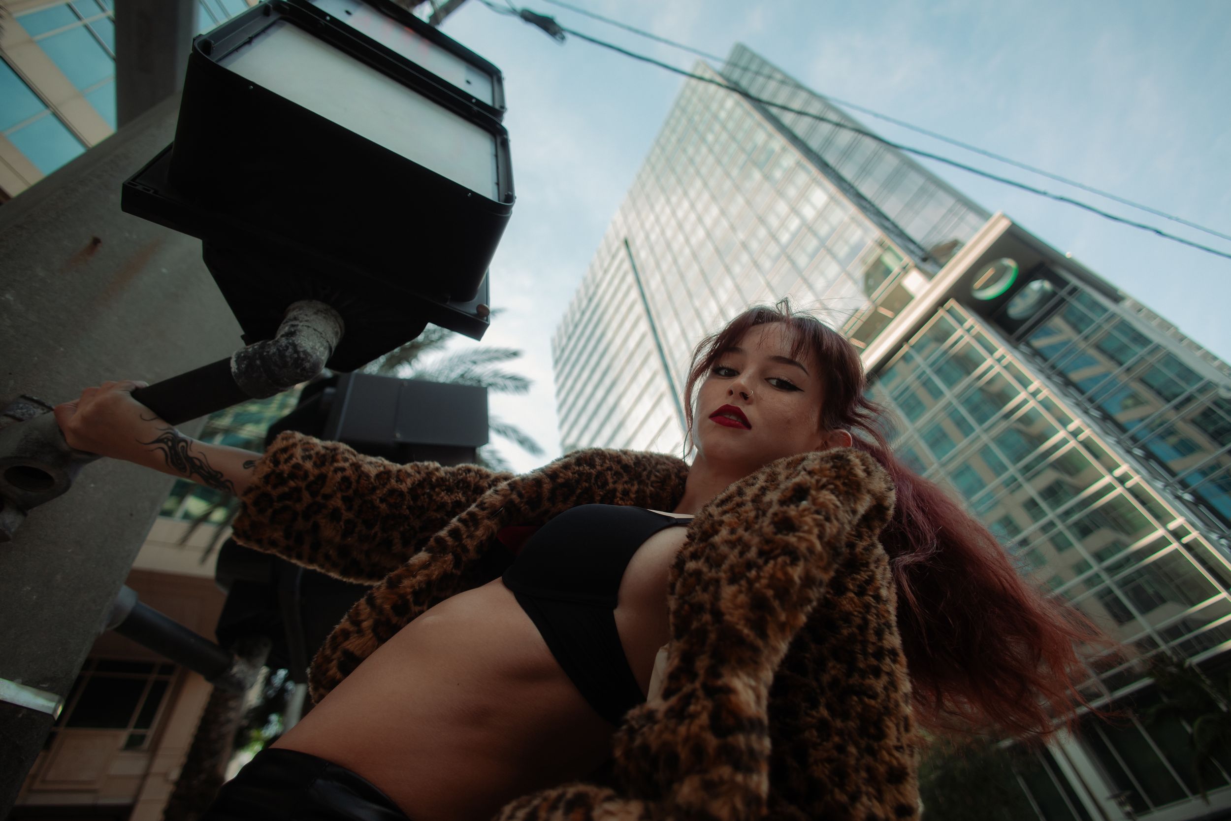 Street fashion portrait in Brickell, Chanel-inspired look with bold couture vibes. Pinterest-worthy Miami editorial by MannyPortraits.