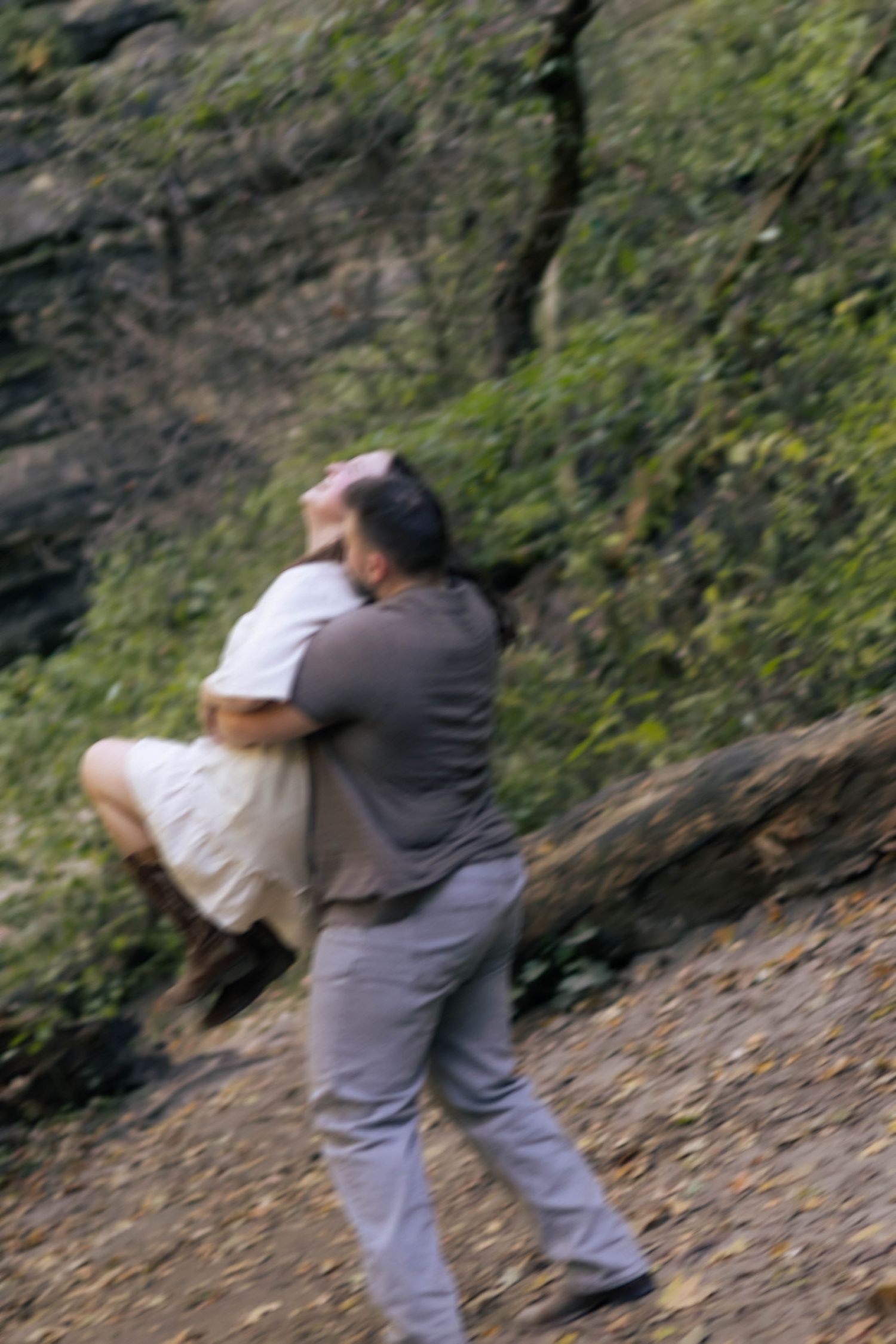 Fall outdoor golden hour engagement photos in canyon at Starved Rock in Oglesby, Illinois