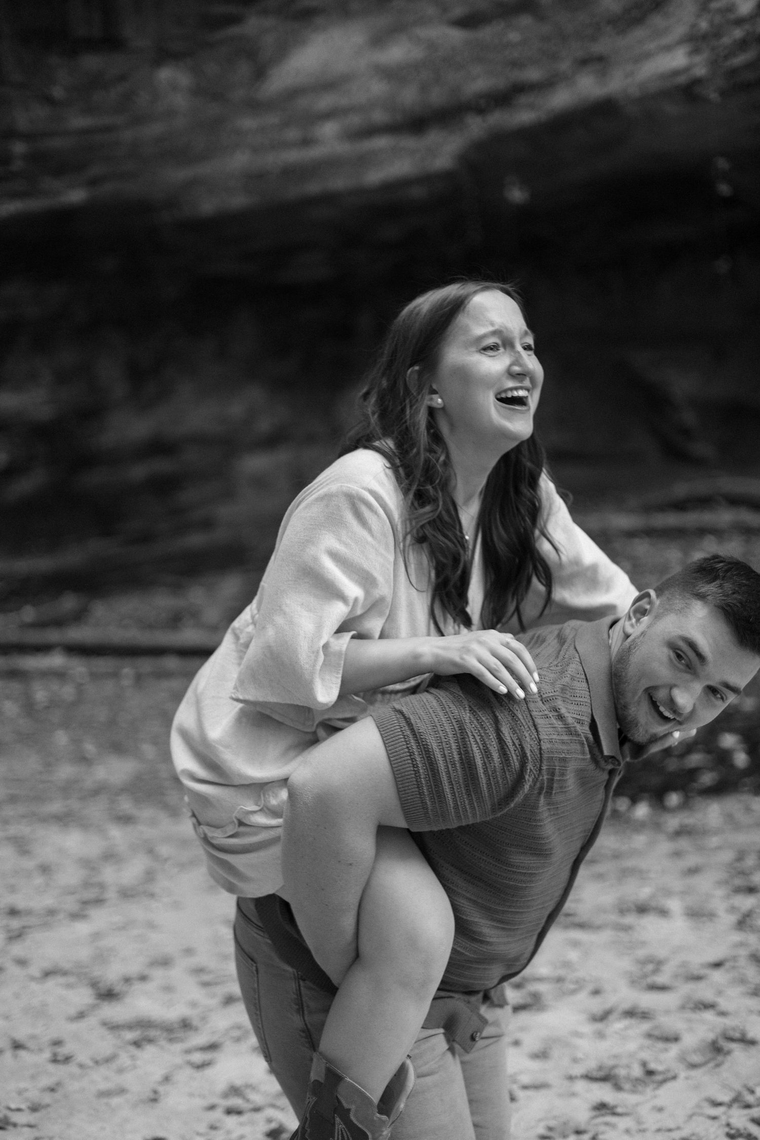 Fall outdoor golden hour engagement photos in canyon at Starved Rock in Oglesby, Illinois