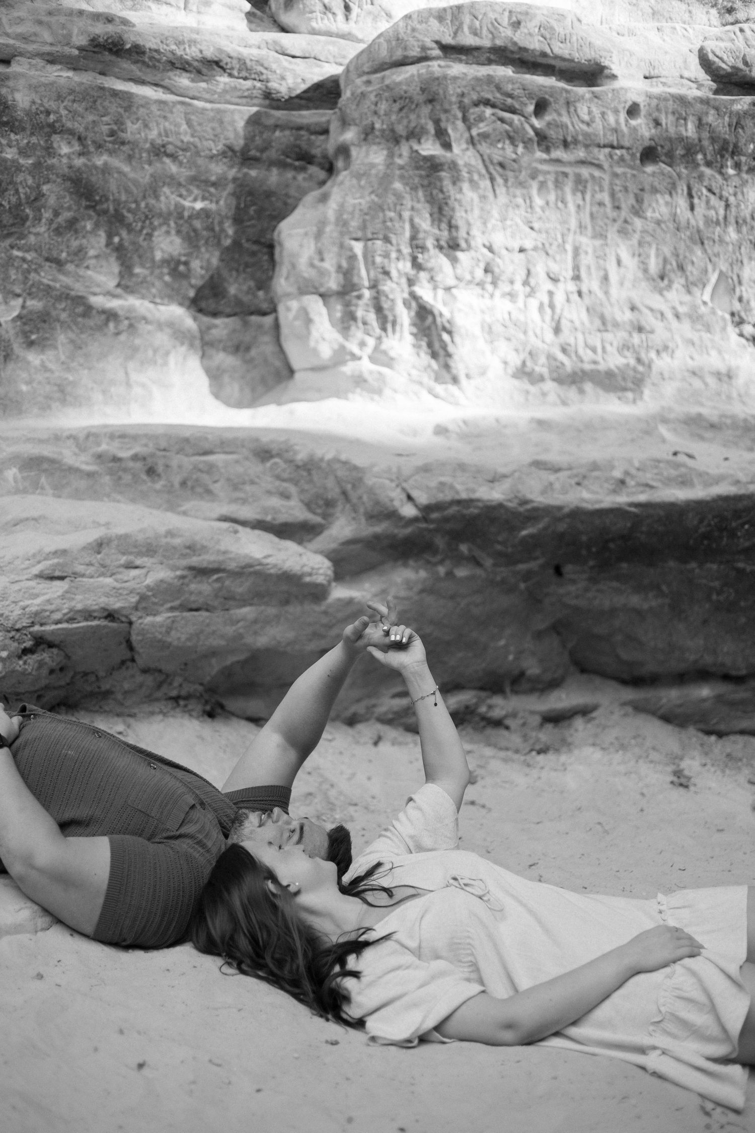 Fall outdoor golden hour engagement photos in canyon at Starved Rock in Oglesby, Illinois