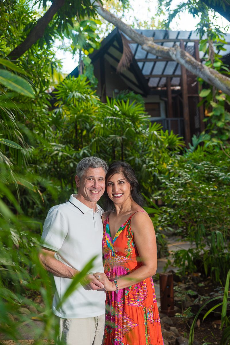 Couple photo session in Playa Hermosa, Costa Rica