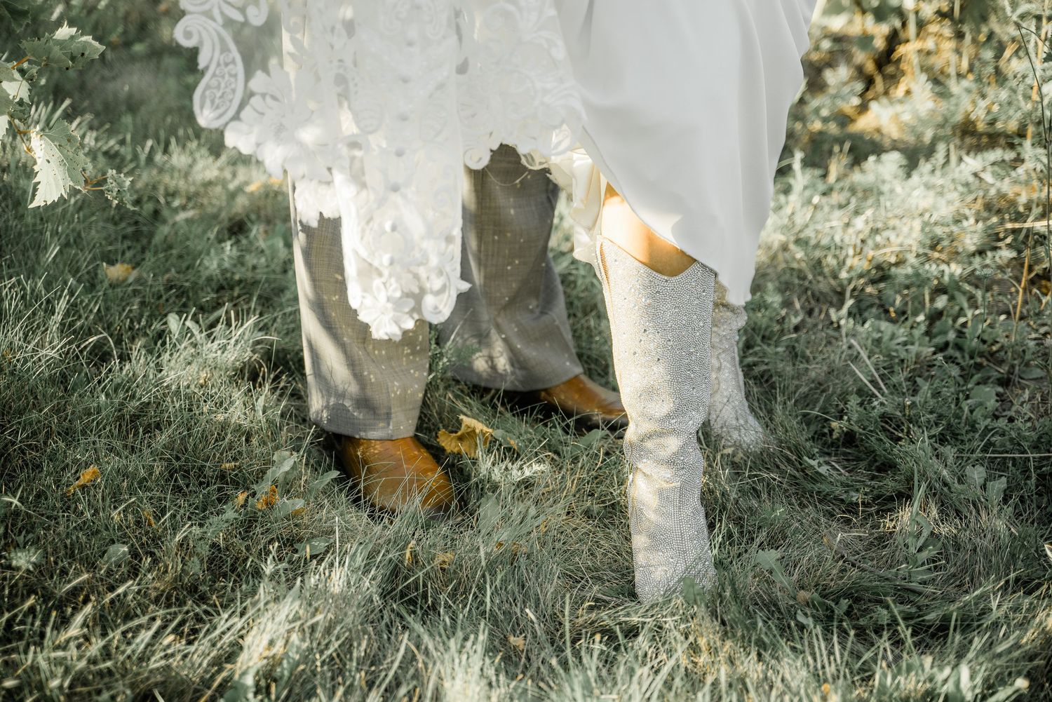 Light and airy Rolling Grape wedding photography