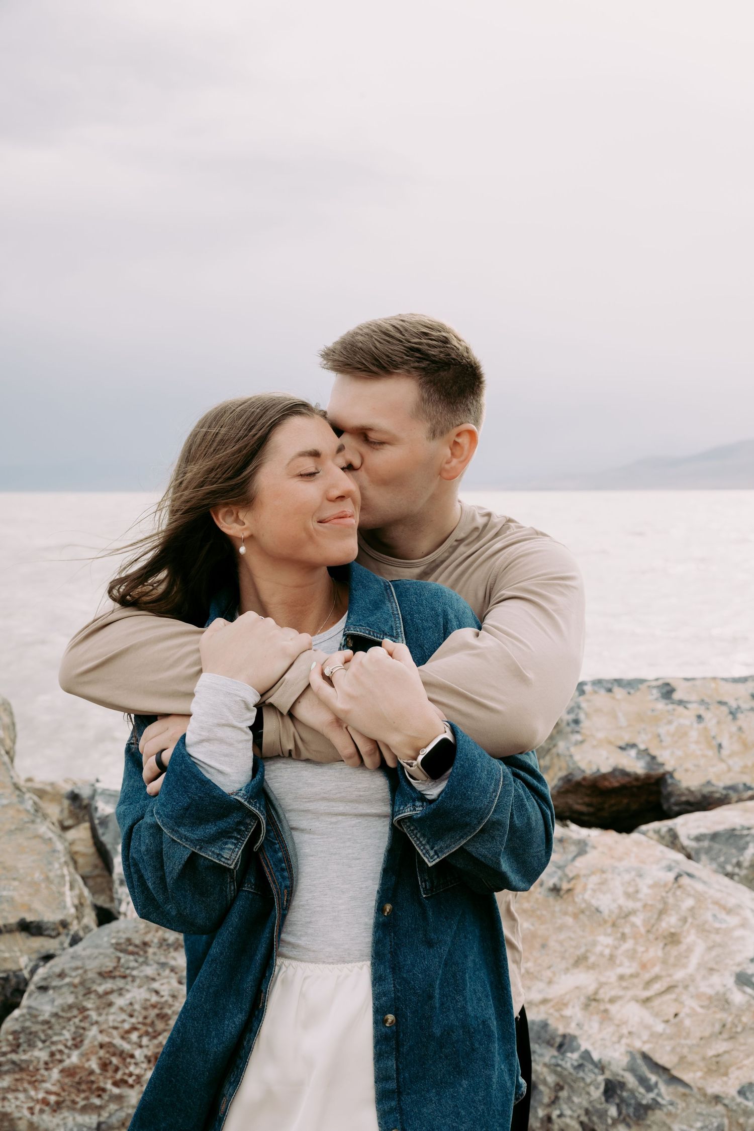 Utah photographer capturing natural, authentic, couples in love