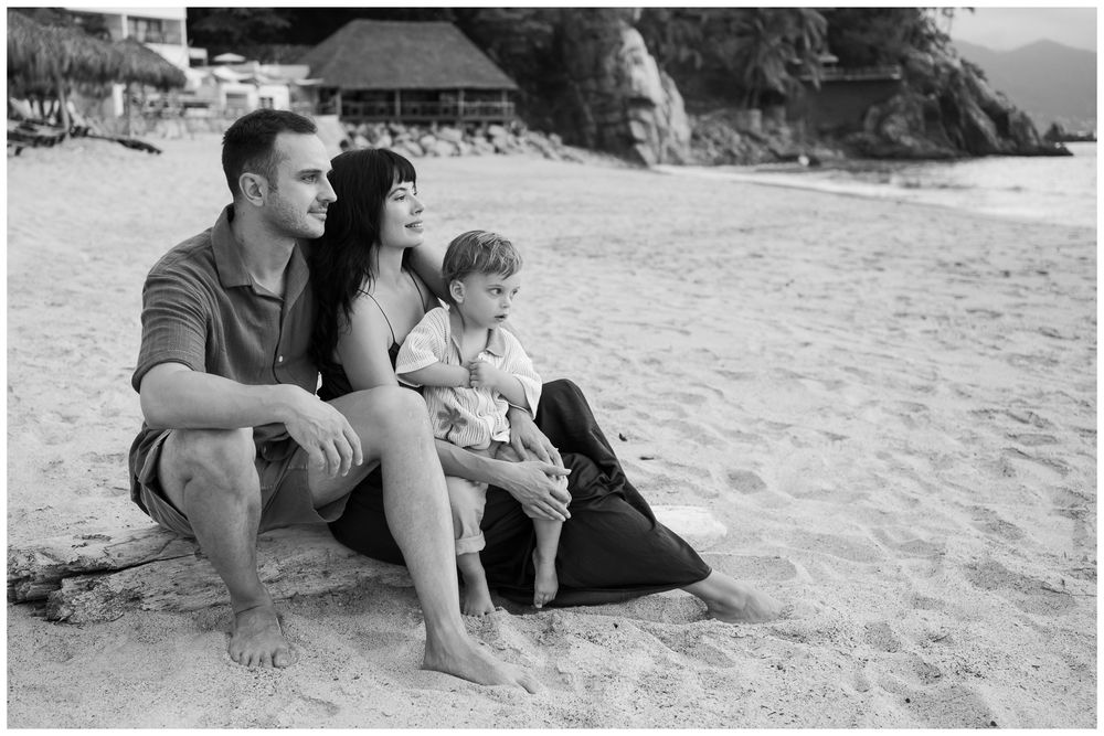 Family portrait during a Puerto Vallarta beach family photo session in black and white portraits.