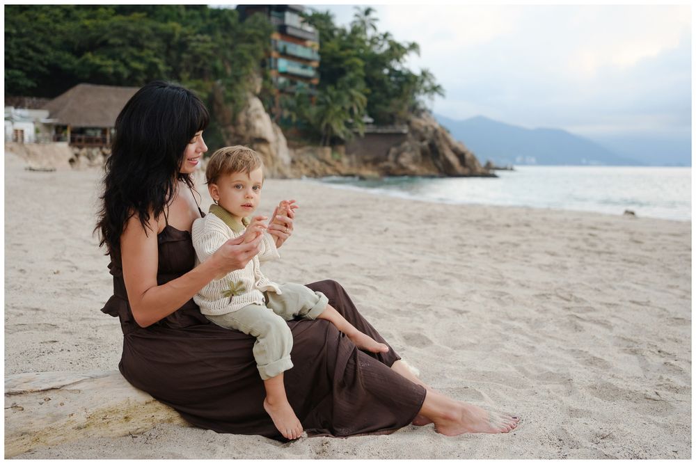 Mother and child portrait during a Puerto Vallarta beach family photo session.