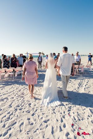 Micro wedding destination beach venue in Tampa, Dunedin, Clearwater, St Pete, Naples, Bradenton, Miami, West Palm, Amelia Island, Florida