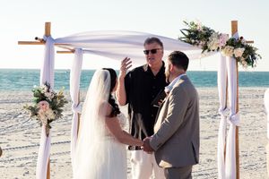 Micro wedding destination beach venue in Tampa, Dunedin, Clearwater, St Pete, Naples, Bradenton, Miami, West Palm, Amelia Island, Florida