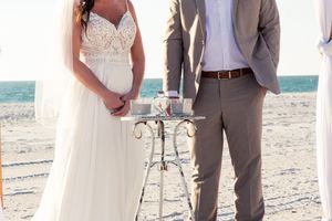 where is the best beach wedding venue in Tampa, Dunedin, Clearwater, St Pete, Naples, Bradenton, Miami, West Palm, Amelia Island, Florida