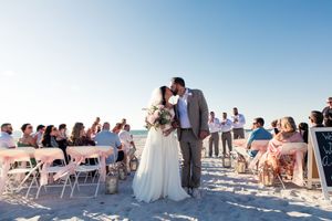 where is the best beach wedding venue in Tampa, Dunedin, Clearwater, St Pete, Naples, Bradenton, Miami, West Palm, Amelia Island, Florida