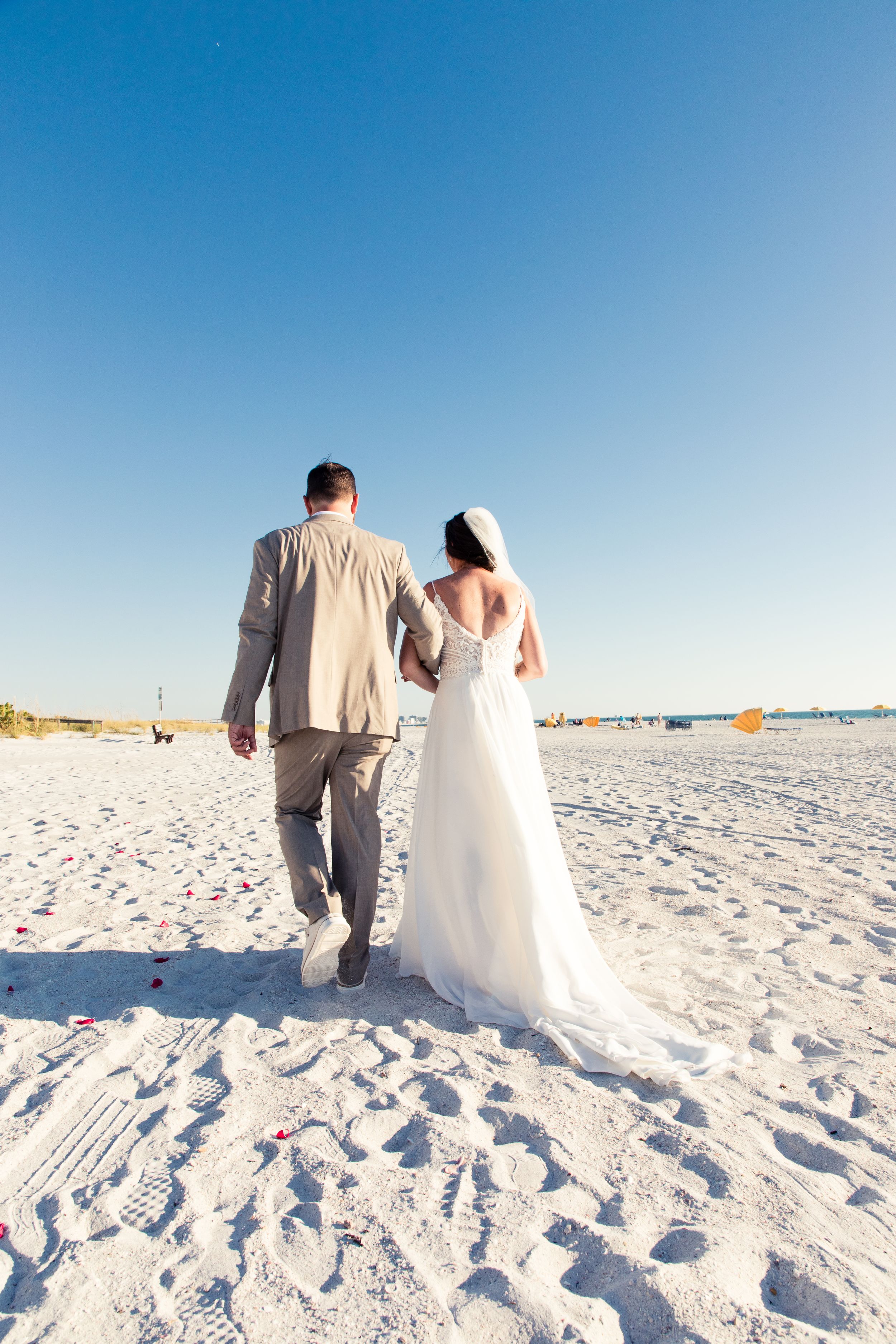 Micro wedding destination beach venue in Tampa, Dunedin, Clearwater, St Pete, Naples, Bradenton, Miami, West Palm, Amelia Island, Florida