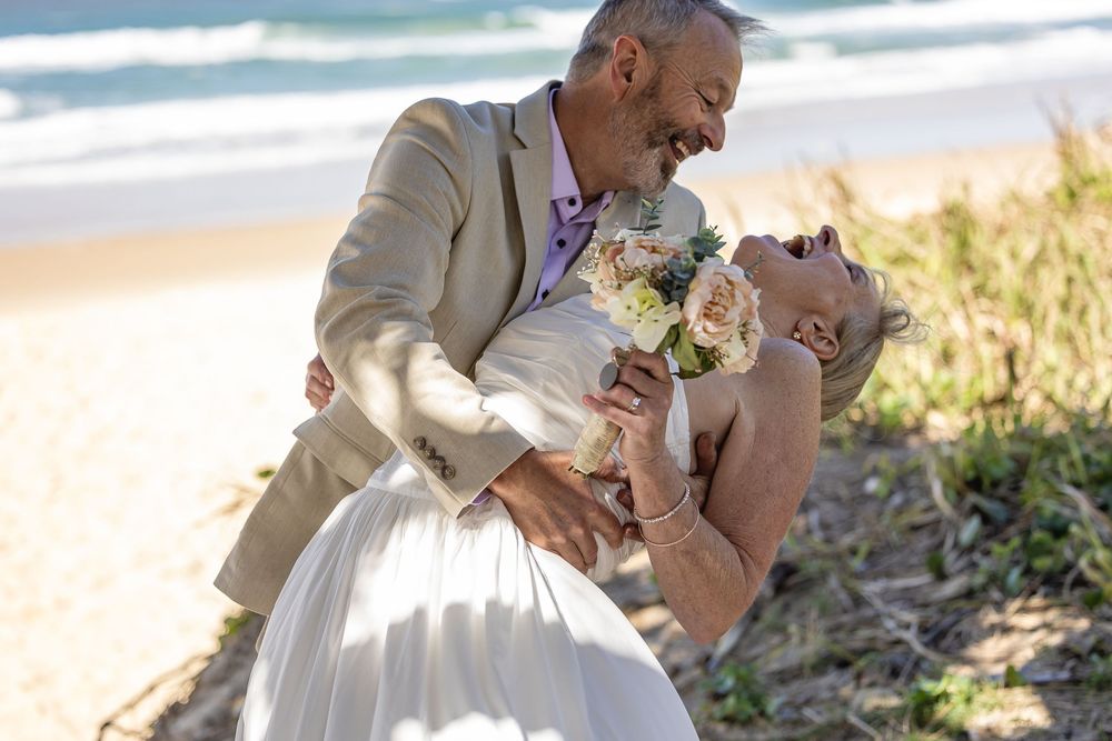 Elopement photography session overlooking Mudjimba beach on the Sunshine Coast.