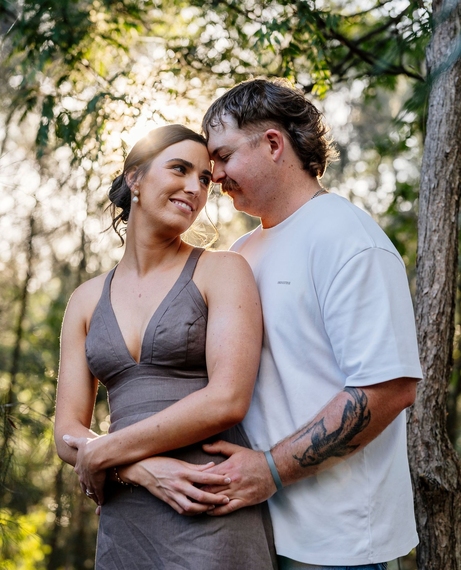 queensland engagement and portrait photography packages oxley creek commons