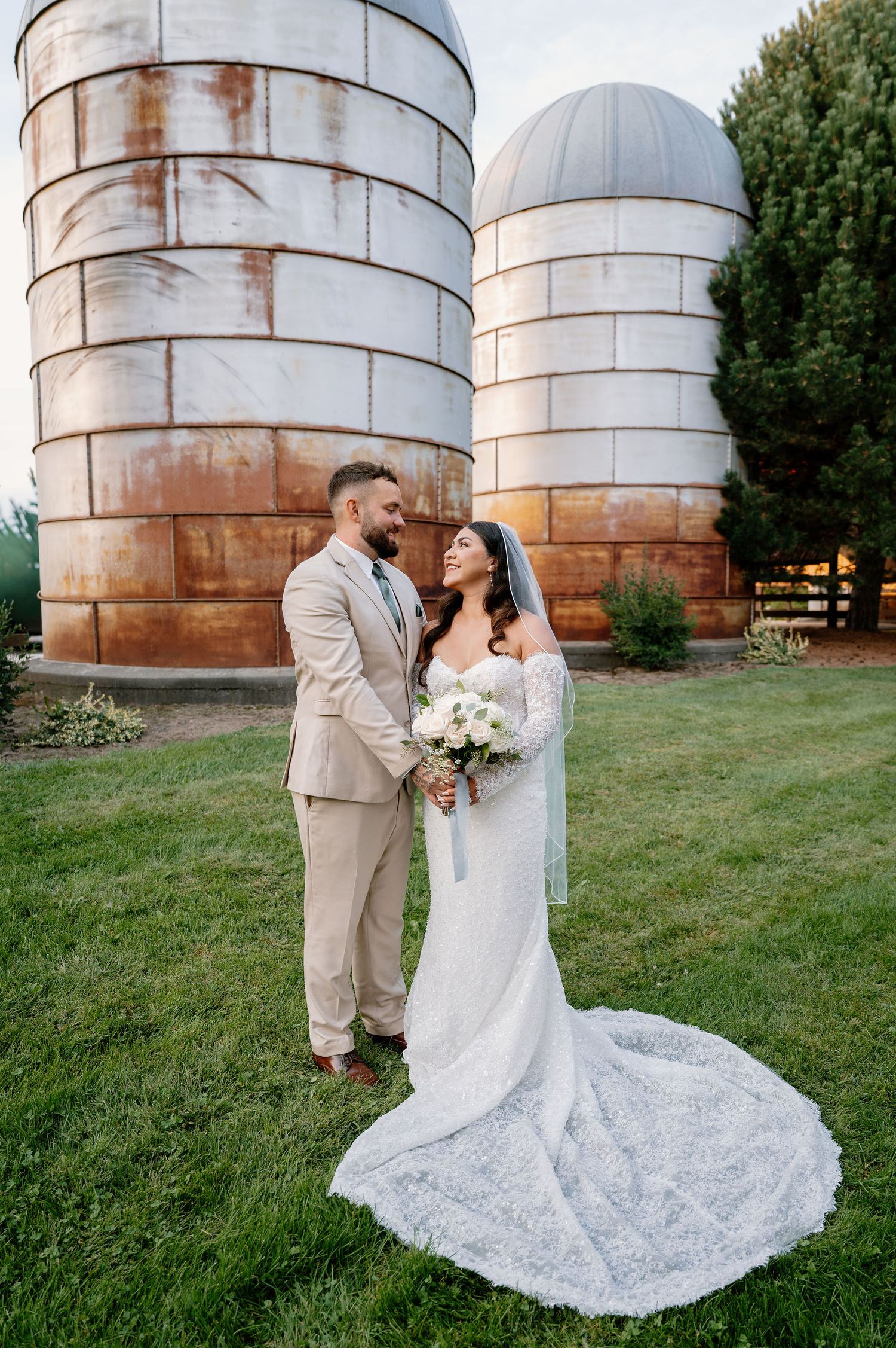 Shadow Lake Ranch bride and groom portraits