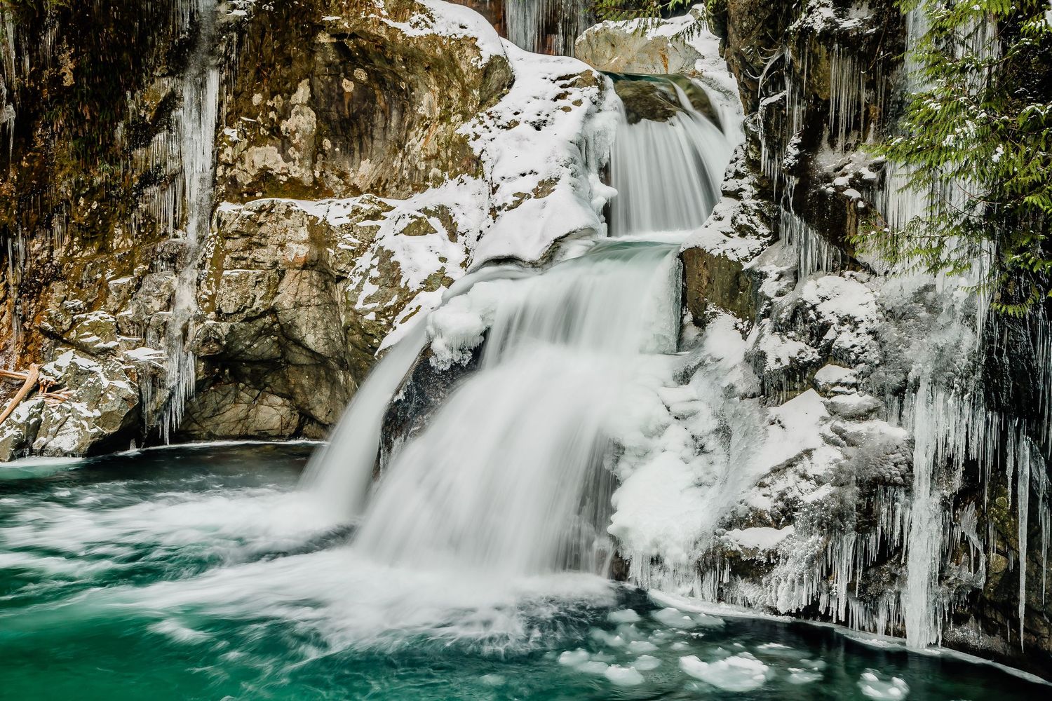 Twin Falls, Lynn Canyon, North Vancouver