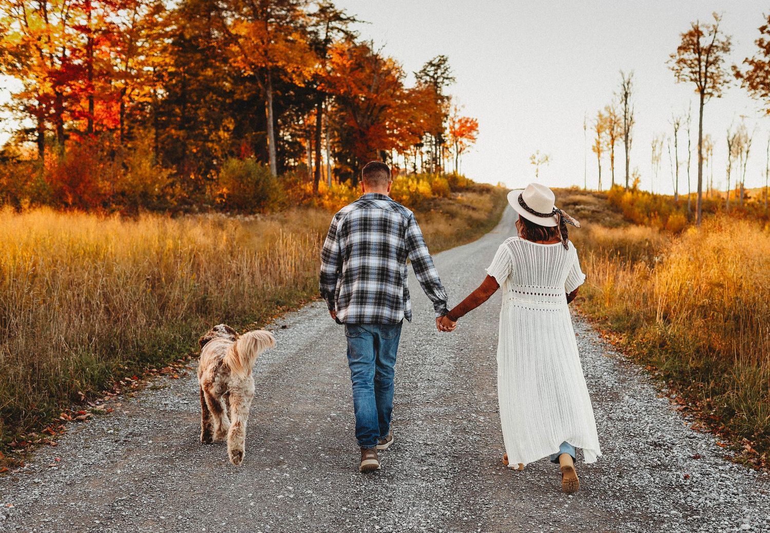 fall couple shoot, gilbert reservoir, dog