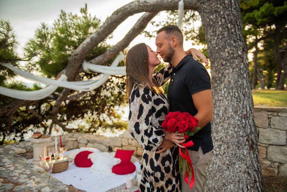 Engagement Photo session with picnic in Split, Croatia
