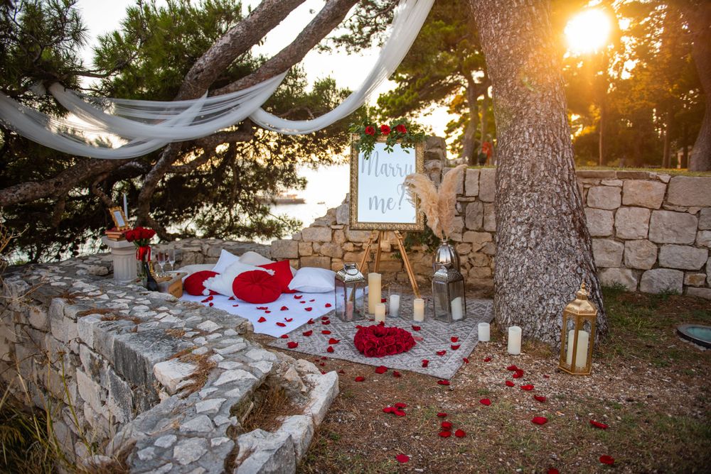 Engagement Photo session with picnic in Split, Croatia