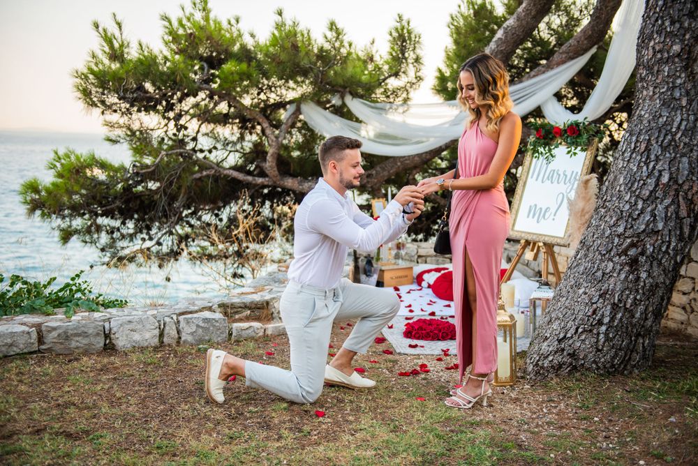 Engagement Photo session with picnic in Split, Croatia