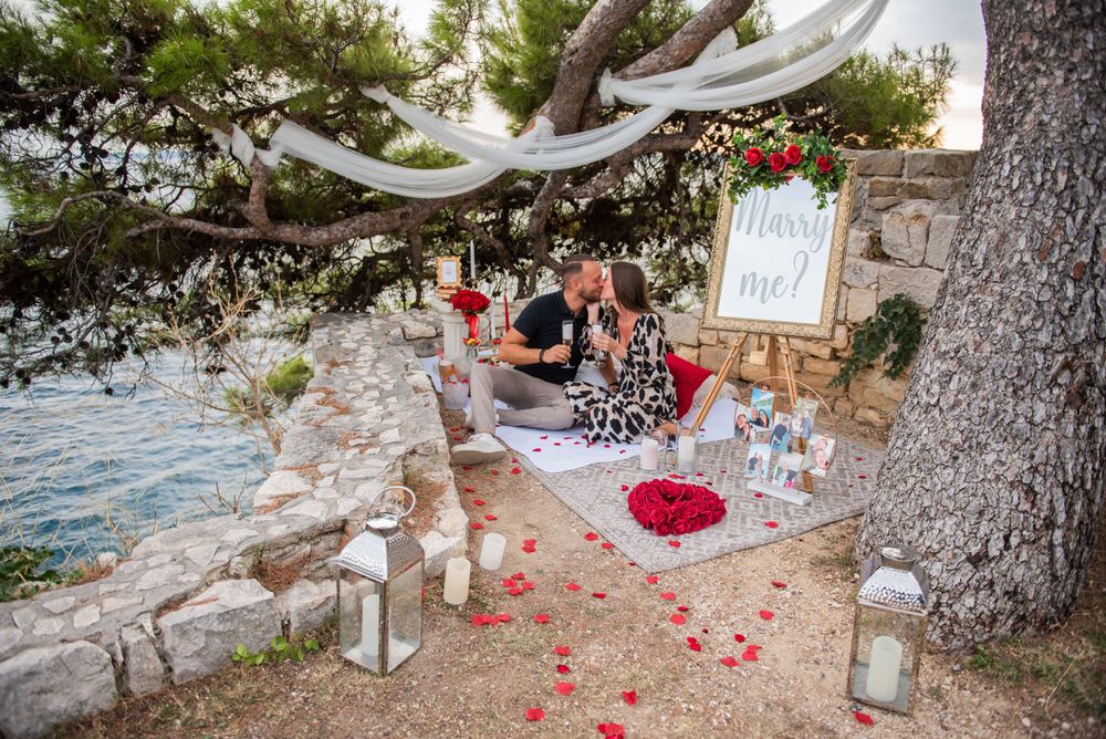 Engagement Photo session with picnic in Split, Croatia