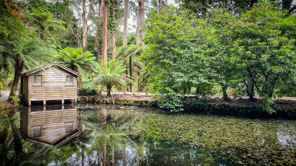 Alfred Nicholas Boathouse