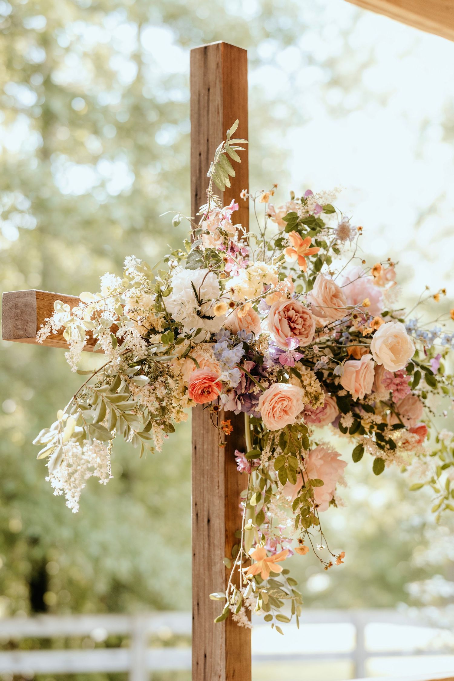 photograph of ceremony florals at The Barn at Big Oak in Franklin, Georgia