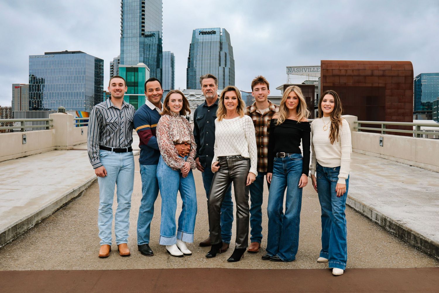 Capture your vacation with a professional photography session with the Nashville skyline
