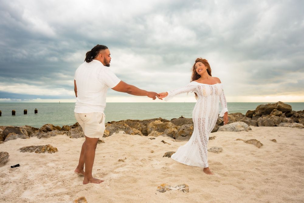 Clearwater Beach-Couples-Engagement photo session with BE Jazy Photography-Clearwater Beach Photographer