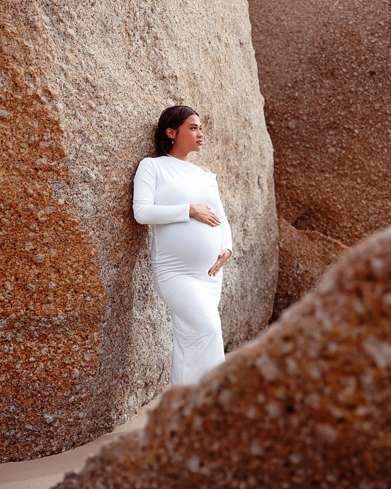 Cape Town Maternity photographer. Outdoor Maternity maternity photography. Beach Maternity Photo shoot. Sunset Maternity Session. momtobe
