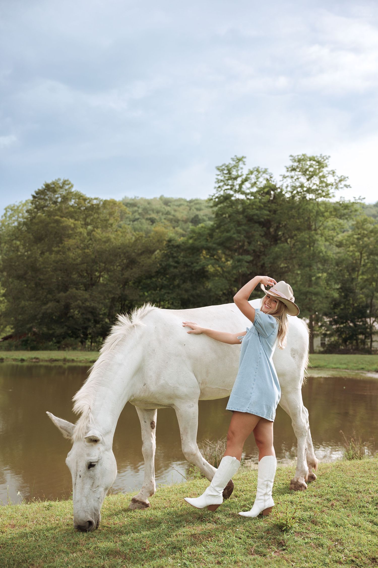Senior Photographer in Altoona PA, Senior Photographer in Pittsburg PA, Senior Photographer in State College PA, Senior Photographer