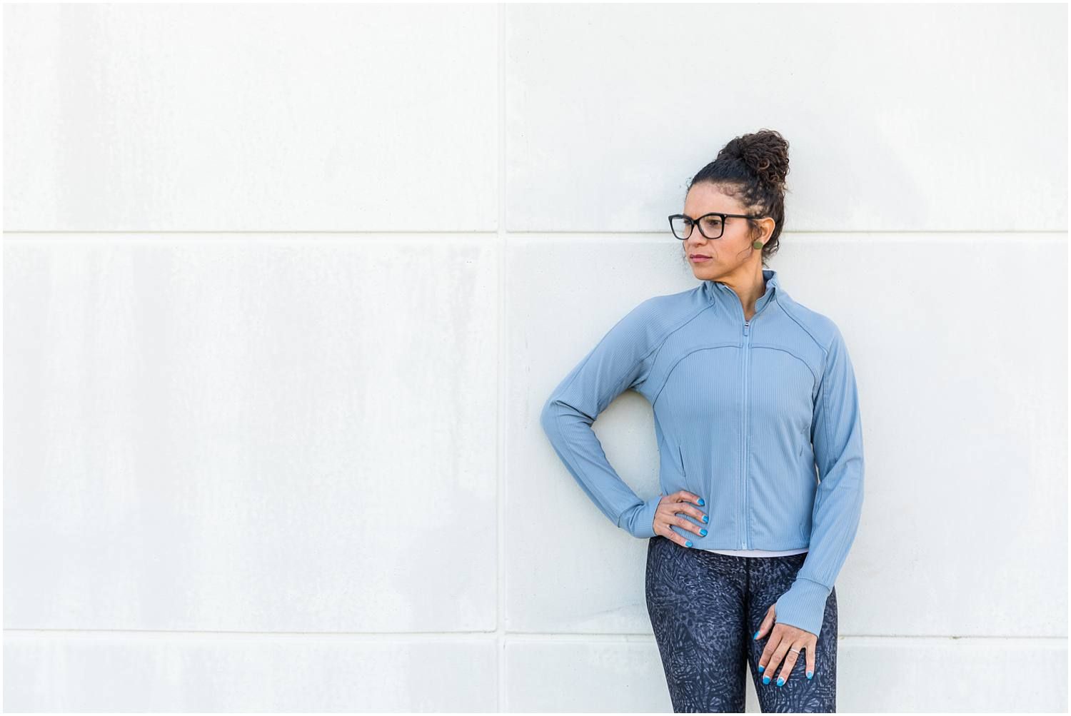 Woman posing looking to left