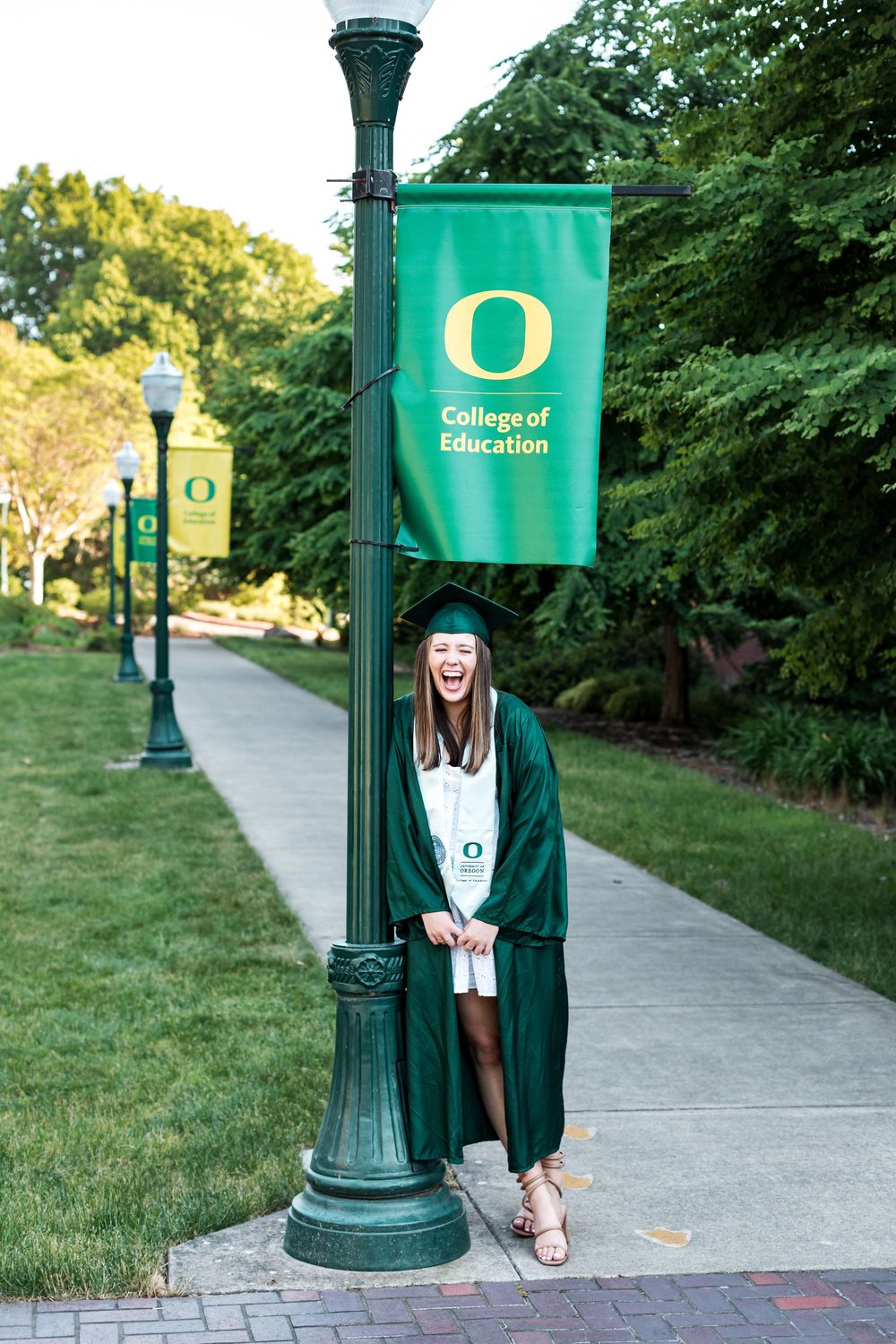 Senior and graduation photography in Portland, Lake Oswego, Beaverton, Tigard, West Linn, and Vancouver WA by Alyssa Hughes Photography.