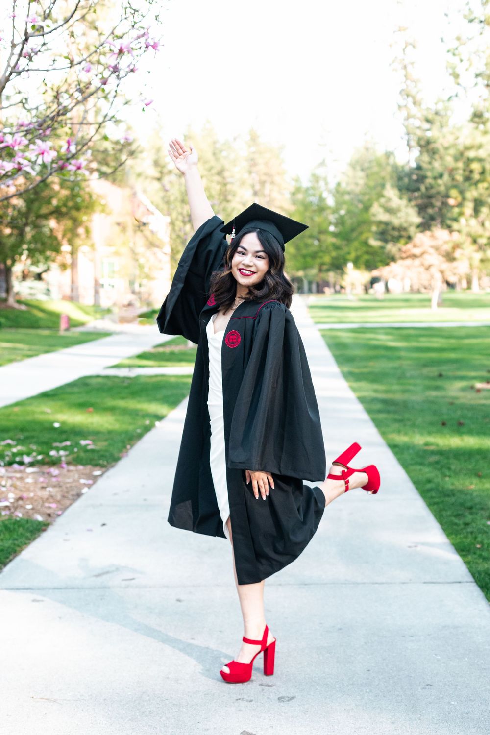 Senior and graduation photography in Portland, Lake Oswego, Beaverton, Tigard, West Linn, and Vancouver WA by Alyssa Hughes Photography.