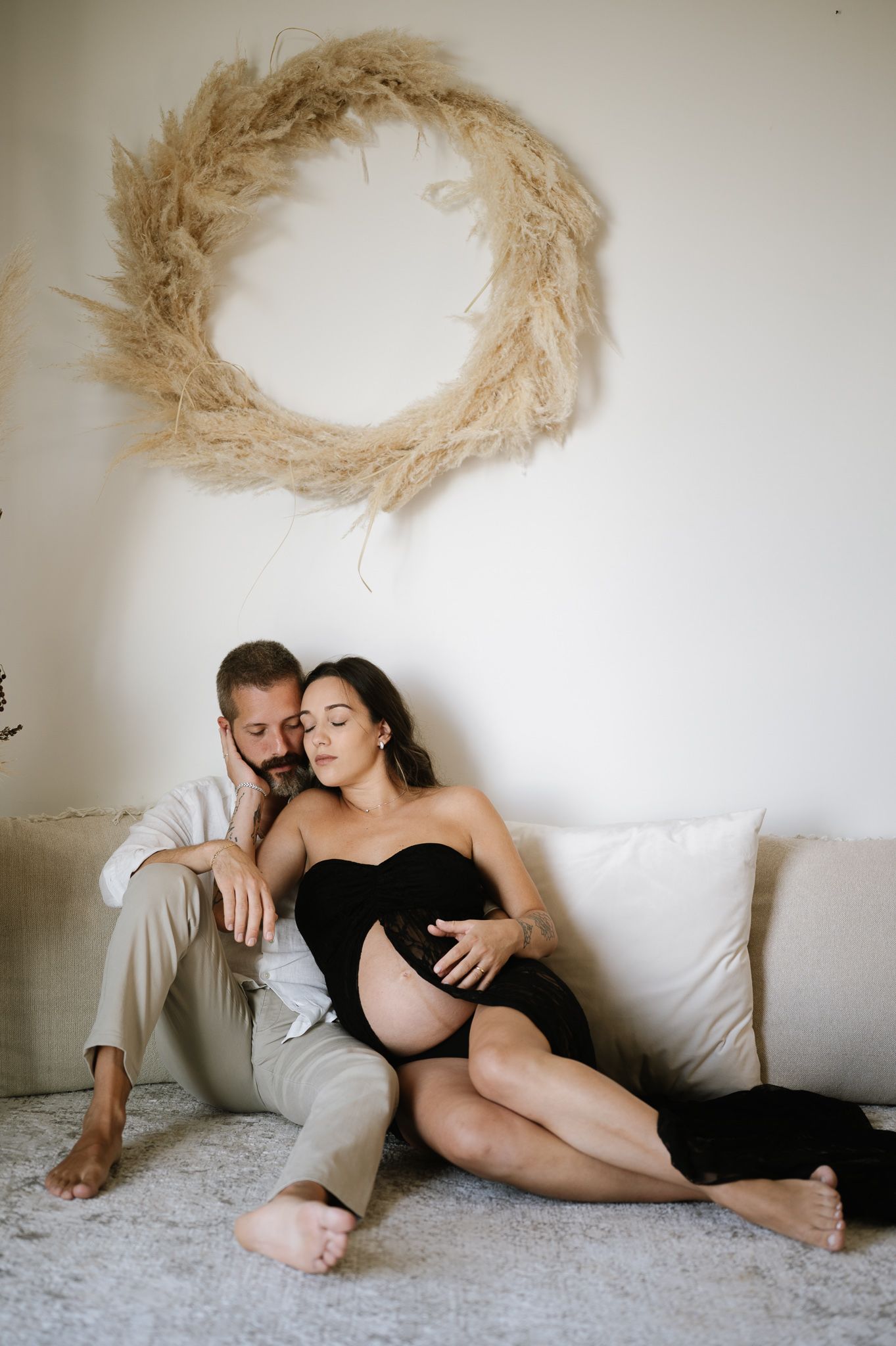Fotografo gravidanza Verona, servizio fotografico in dolce attesa. Abito maternity. Ritratto premaman