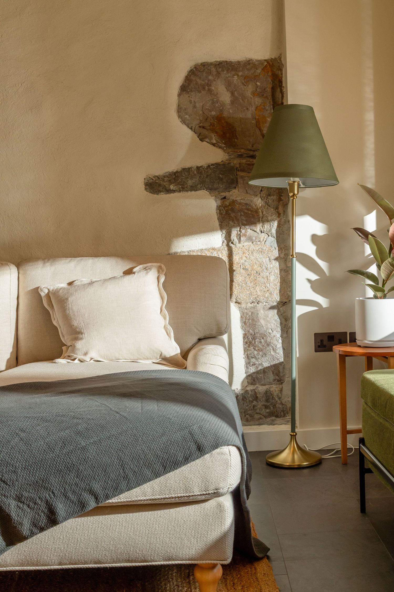 bude cottage lounge scene, luxury photograher
