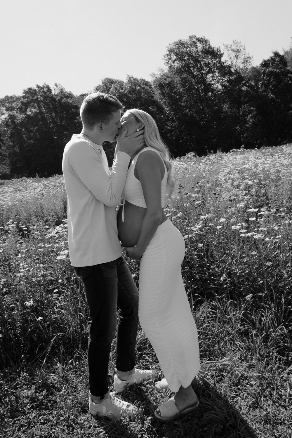 Wildflower maternity shoot