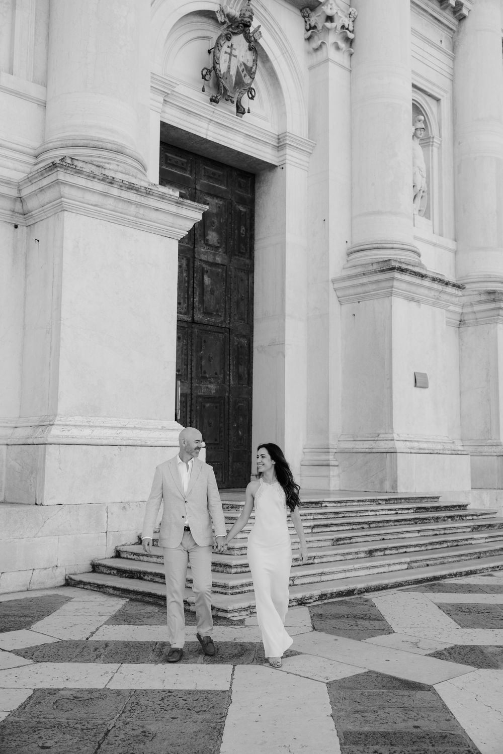 Five sequential photos showing a couple's dance movements against the backdrop of a grand white building.
