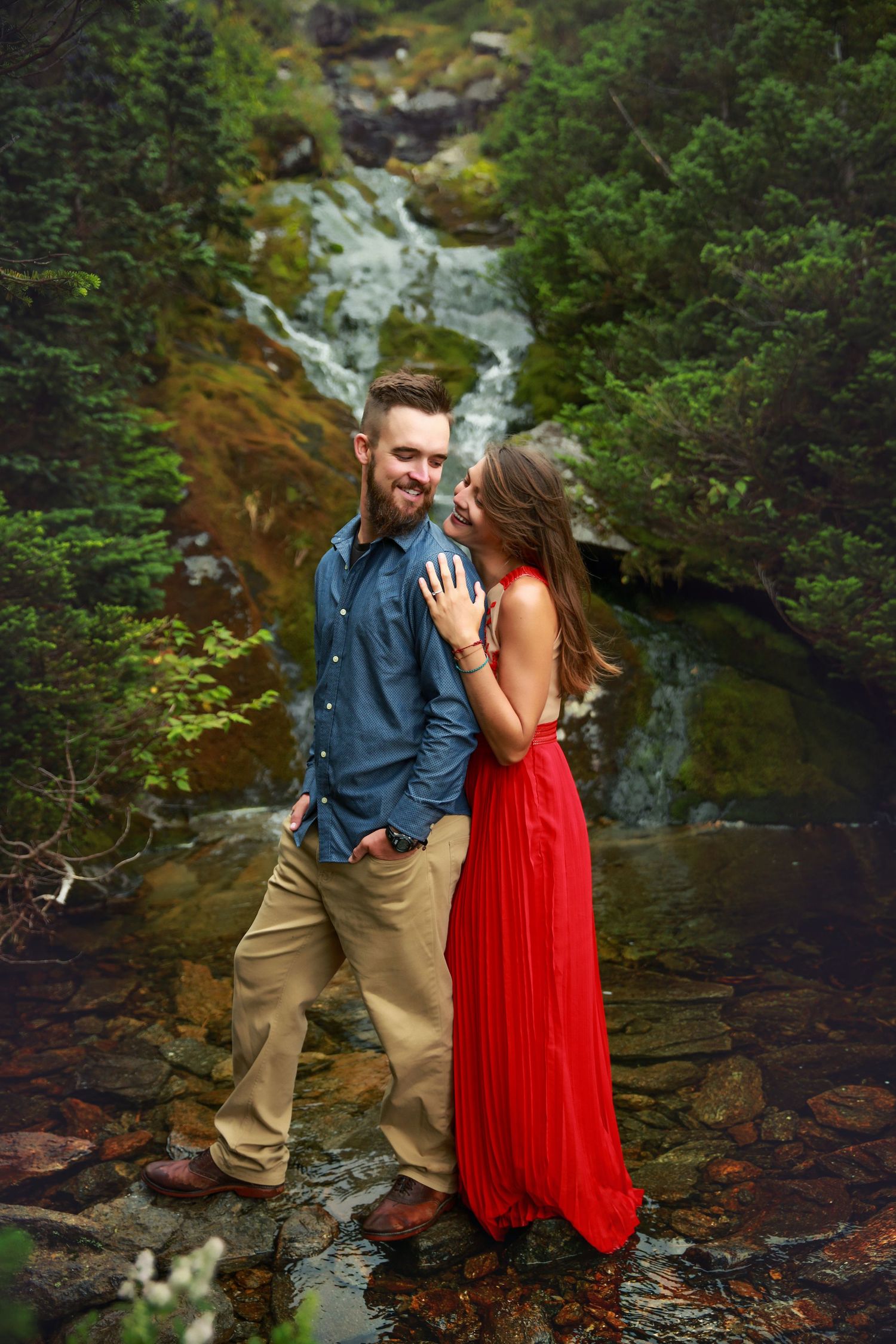 Engagement photographer NH Mountains