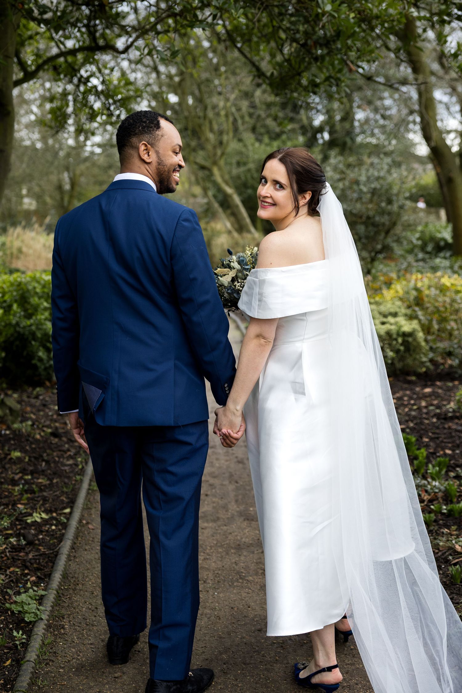 relaxed wedding photos langtons house