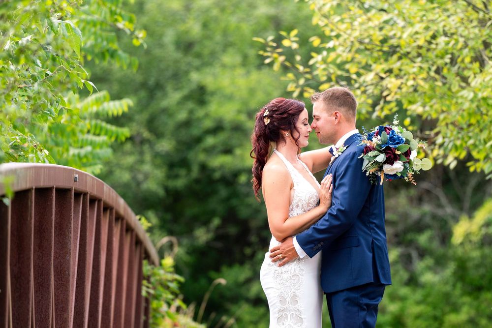 Stacy Scandrett: Niagara Wedding Photographer