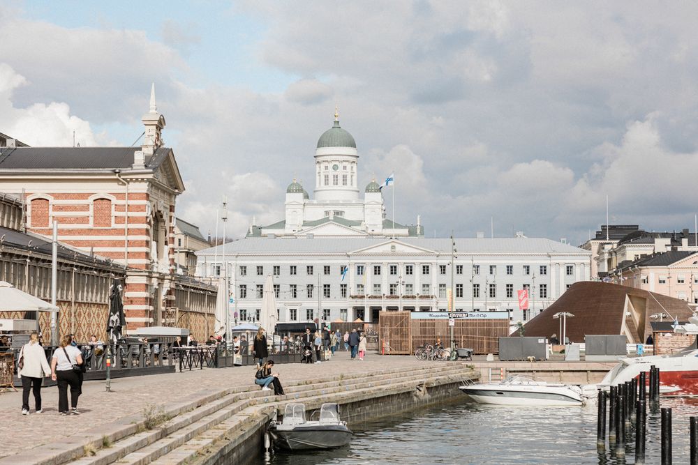 dokumentaarinen hääkuvaus helsingissä