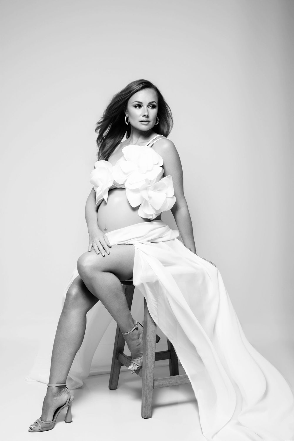 Editorial maternity portrait for expecting mother Nashville