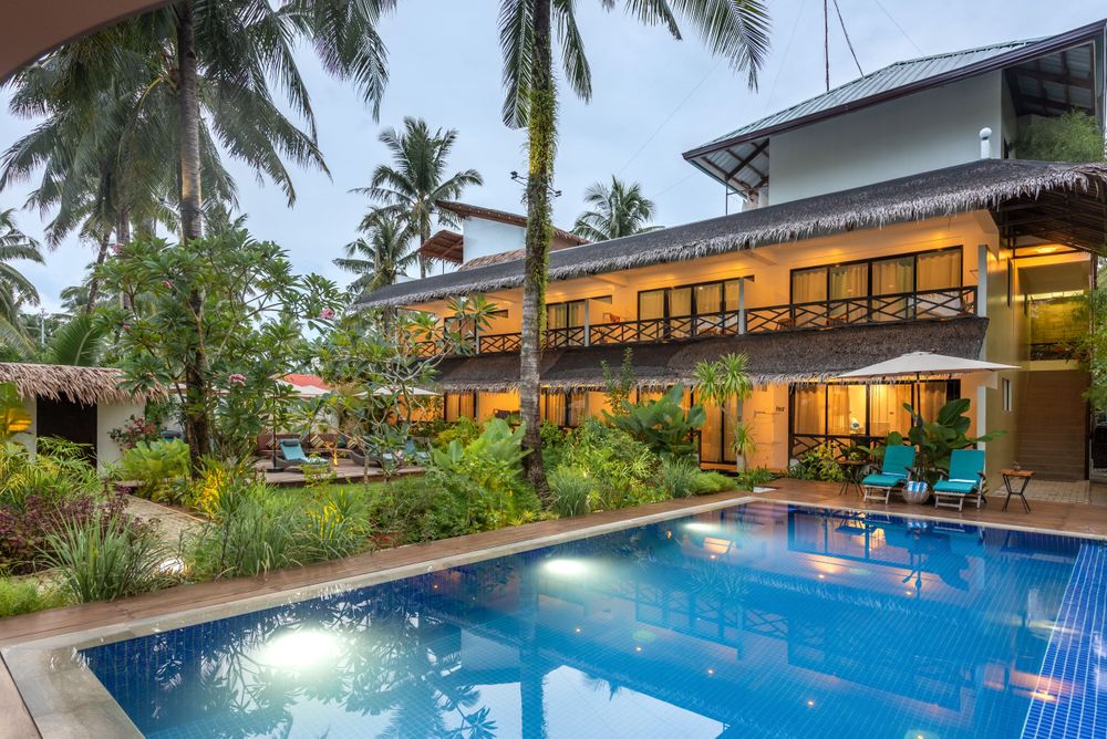 Siargao Surf Photographer, Surfing Photo and Video Sessions. Real Estate, Food, Products, Lifestyle. Postcards. Prints. Photo Stock, Siargao
