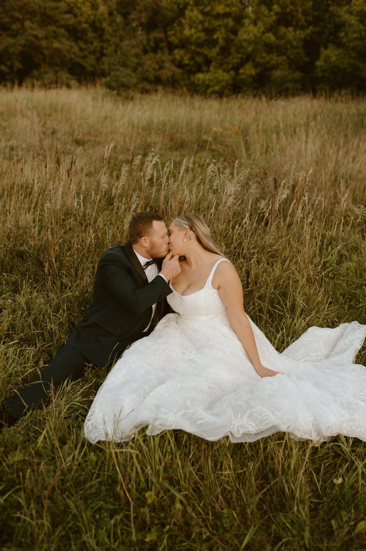 Minnesota Wedding Photographer, Romantic and Authentic Minnesota Photography, Minnesota Couple Photos | Rachel Marie Photography