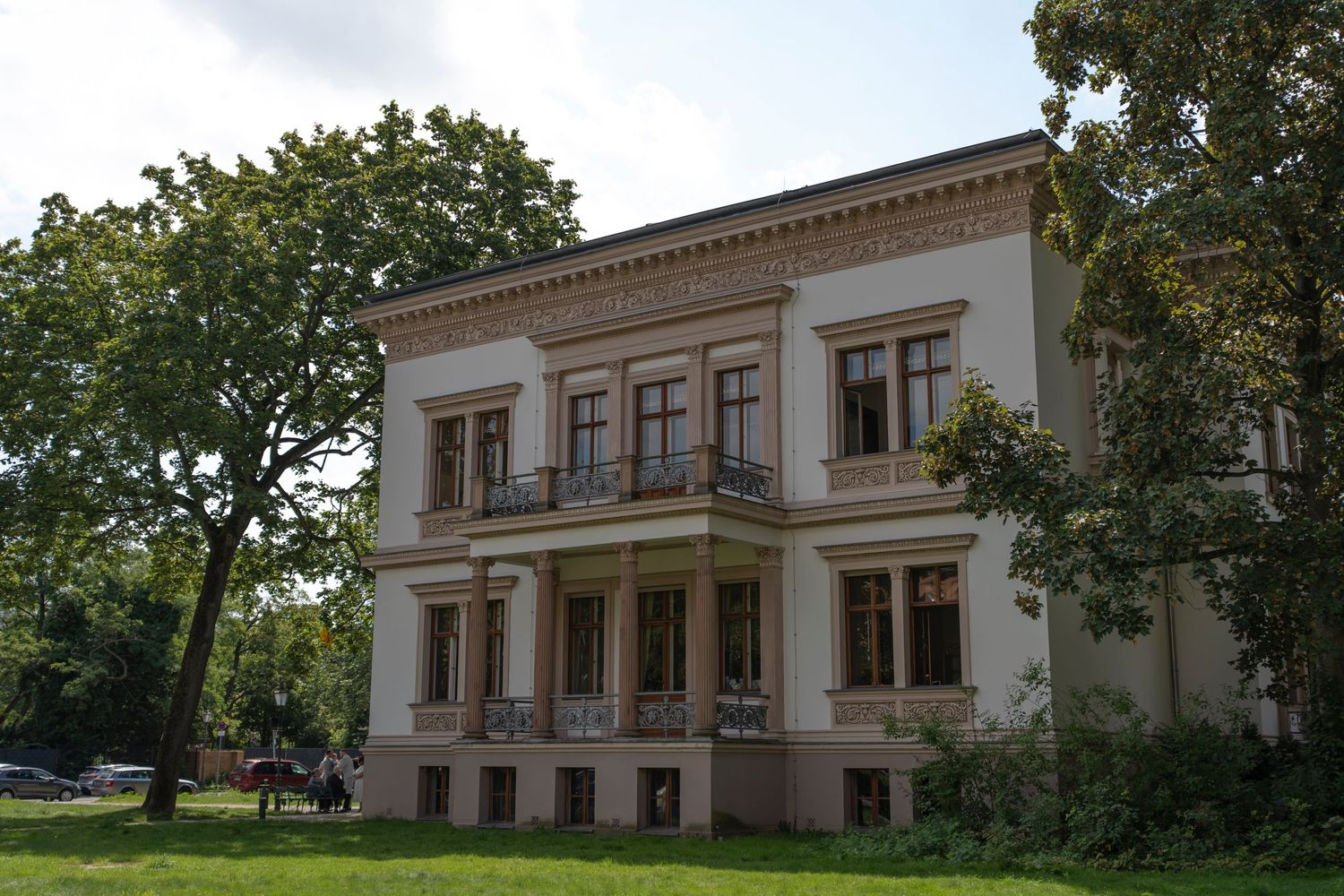 Standesamt Charlottenburg-Wilmersdorf Villa Kogge Hochzeitsfotos in der Villa Kogge Berlin